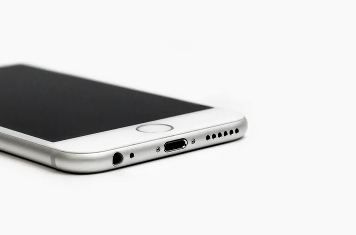 别让AI毁了经典：林黛玉倒拔垂杨柳，后果没你想的那么简单